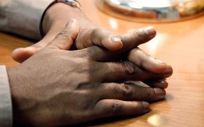 Sonidos de los dedos